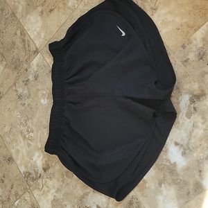 Nike tempo shorts size L